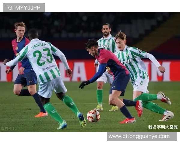 周六西甲裁判安排揭晓弗朗西斯科将执法巴萨对阵贝蒂斯比赛